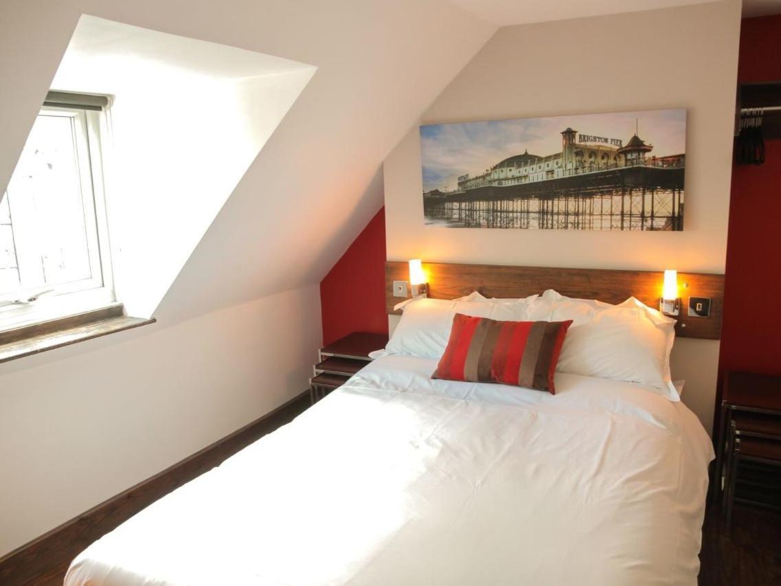 Guest And The City Brighton Bilik gambar